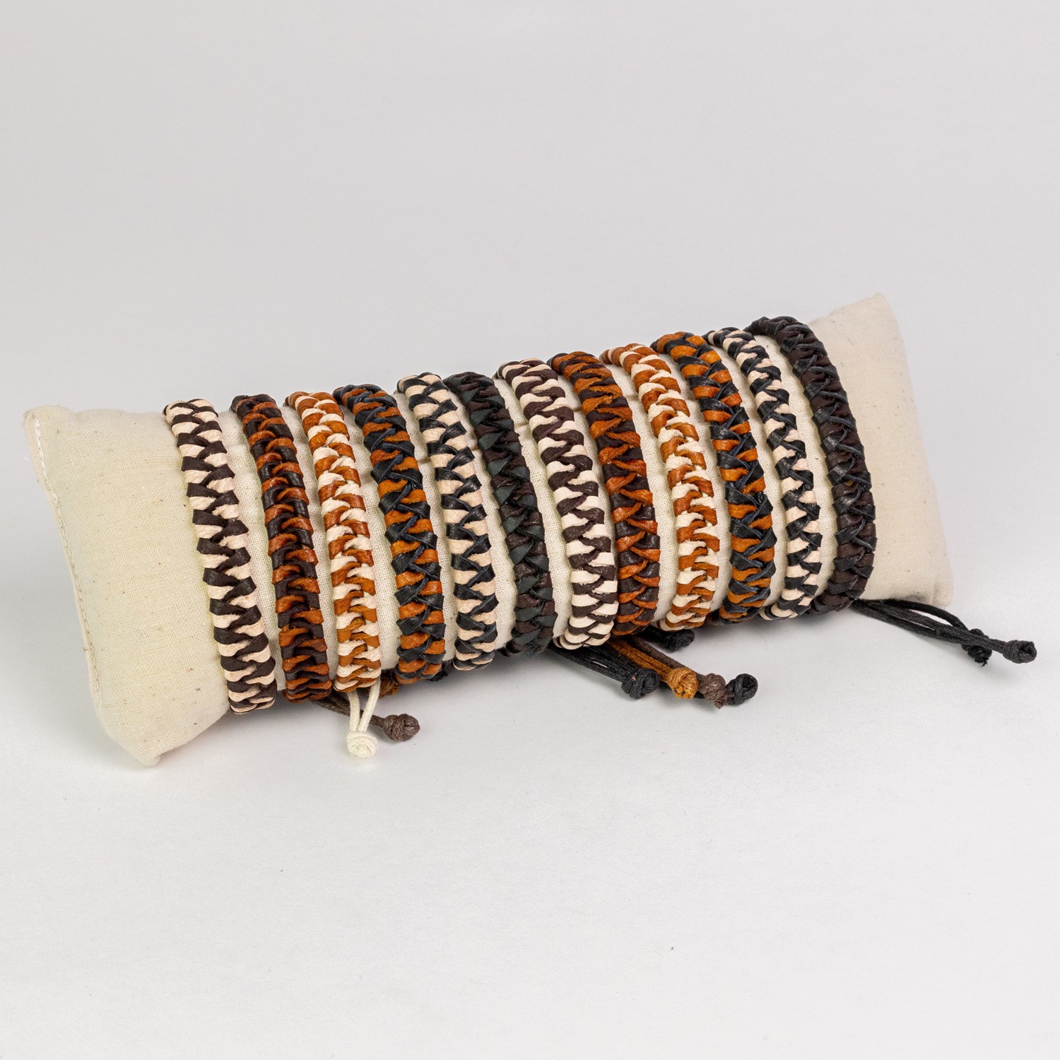 Large Braid Leather Pull Bracelet 31335